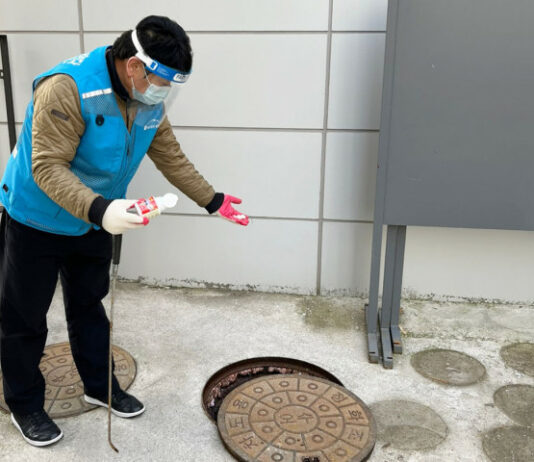 강남구, 서울시 최초 공동주택 모기유충 퇴치 나섰다